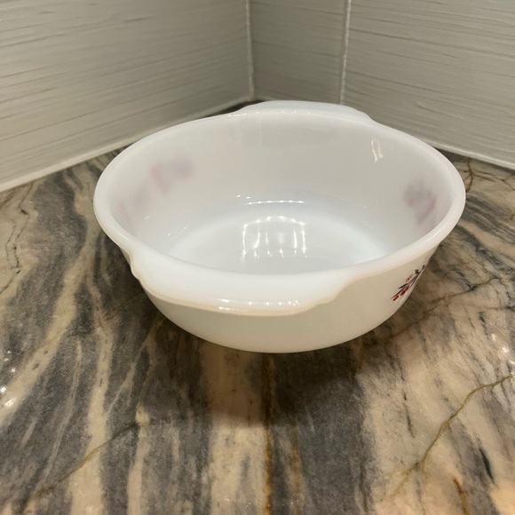 Vintage Fire King Primrose Casserole Dish No Lid Small Chip Under Rim 1 Quart - Picture 3 of 9